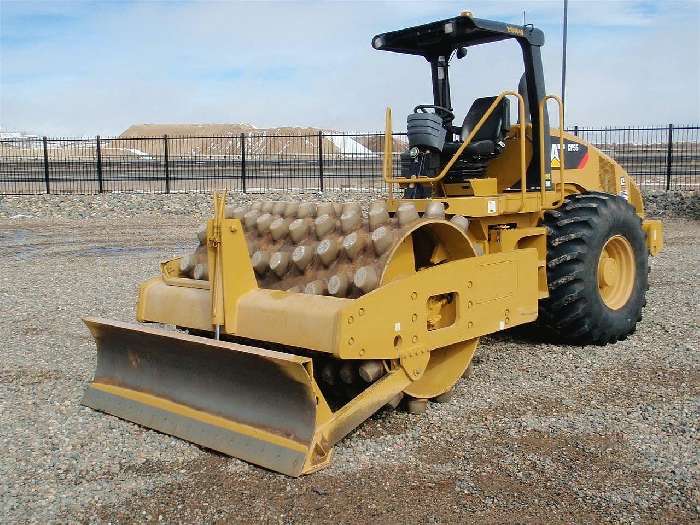 Compactadoras Suelos Y Rellenos Caterpillar CP56