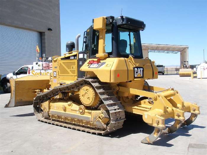 Dozers/tracks Caterpillar D6N