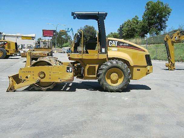 Soil Compactors Caterpillar CP-433E