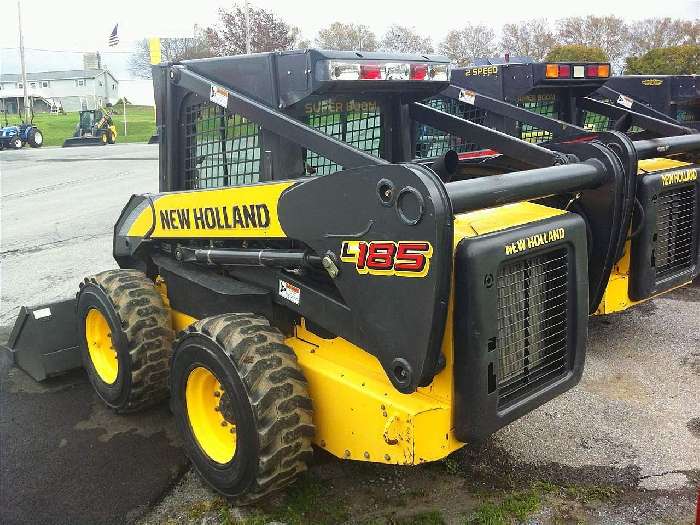 Minicargadores New Holland L185  usada a buen precio Ref.: 1322677209176181 No. 3