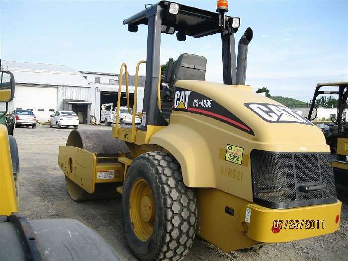 Compactadora Vibratoria Caterpillar CS-433E  de importacion a la  Ref.: 1323626724539349 No. 2