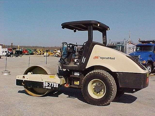 Compactadora Vibratoria Ingersoll-rand SD77DX  usada a la venta Ref.: 1325019366556549 No. 2