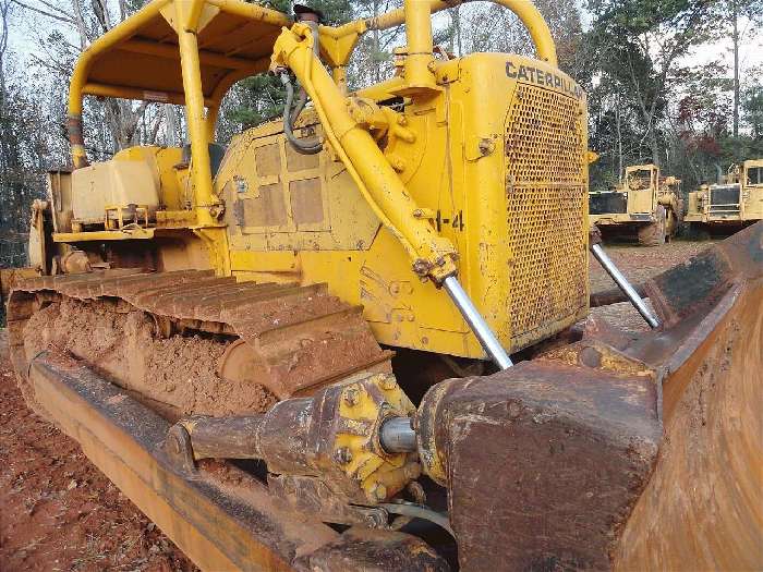 Dozers/tracks Caterpillar D8H