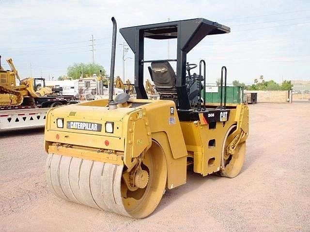 Compactadora Vibratoria Caterpillar CB-434D