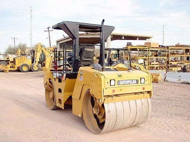 Compactadora Vibratoria Caterpillar CB-434D  seminueva en venta Ref.: 1325117423320294 No. 3