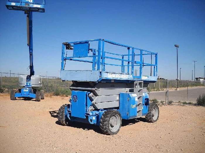 Scissor Lift Genie GS4390