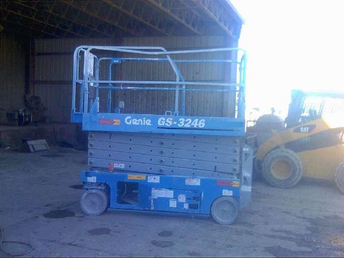 Plataforma Tipo Tijera Genie GS3246  importada a bajo costo Ref.: 1325618158649640 No. 2