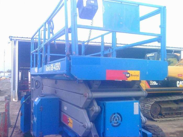 Scissor Lift Genie GS4390