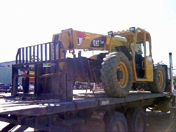 Telehandler Caterpillar TL642