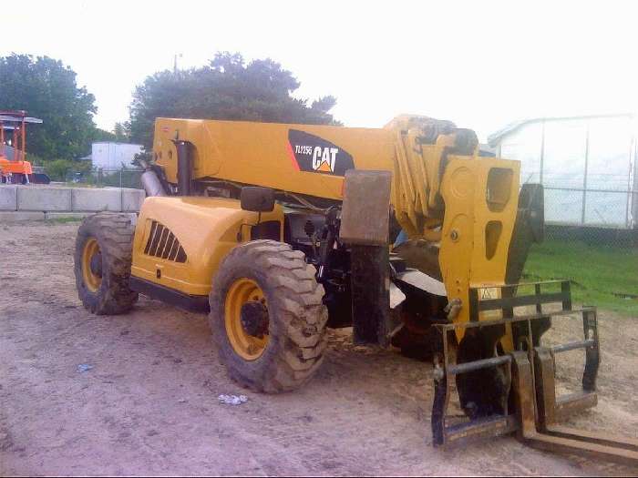 Montacargas Caterpillar TL1255  de segunda mano a la venta Ref.: 1326400393390796 No. 2