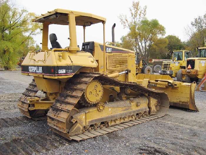 Dozers/tracks Caterpillar D6N