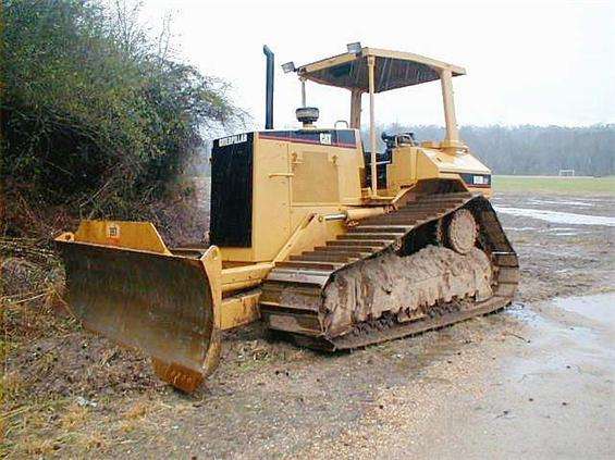 Tractores Sobre Orugas Caterpillar D5M  importada de segunda mano Ref.: 1330559586797800 No. 2