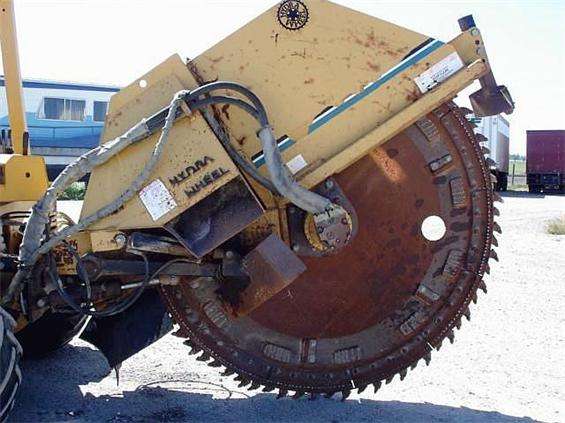 Trencher Vermeer V8550