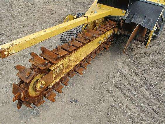 Trencher Vermeer RT200