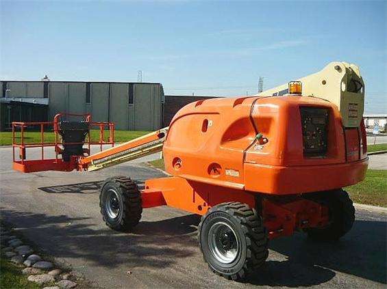 Plataformas Elevadoras Jlg 400S  de medio uso en venta Ref.: 1334601838183208 No. 2