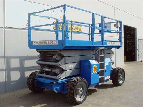 Scissor Lift Genie GS4390