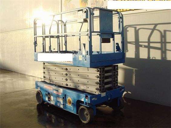 Scissor Lift Genie GS3246