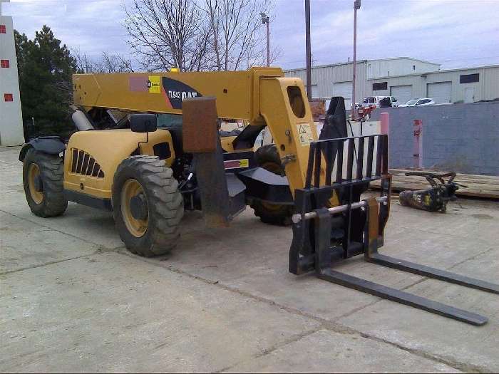 Telehandler Caterpillar TL943