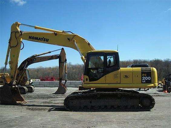 Excavadoras Hidraulicas Komatsu PC200  en venta, usada Ref.: 1336517136726216 No. 2