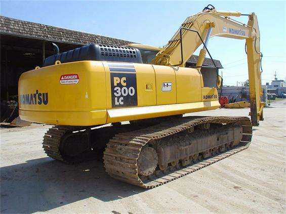 Excavadoras Hidraulicas Komatsu PC300 L  en venta, usada Ref.: 1336522269936879 No. 3