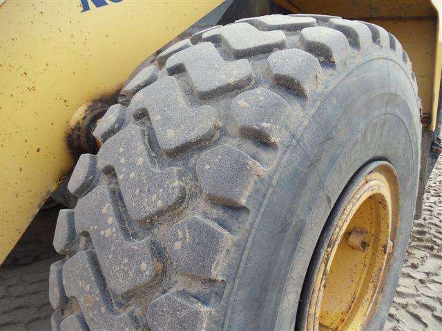 Cargadoras Sobre Ruedas Komatsu WA380  de segunda mano en venta Ref.: 1336669037852186 No. 4