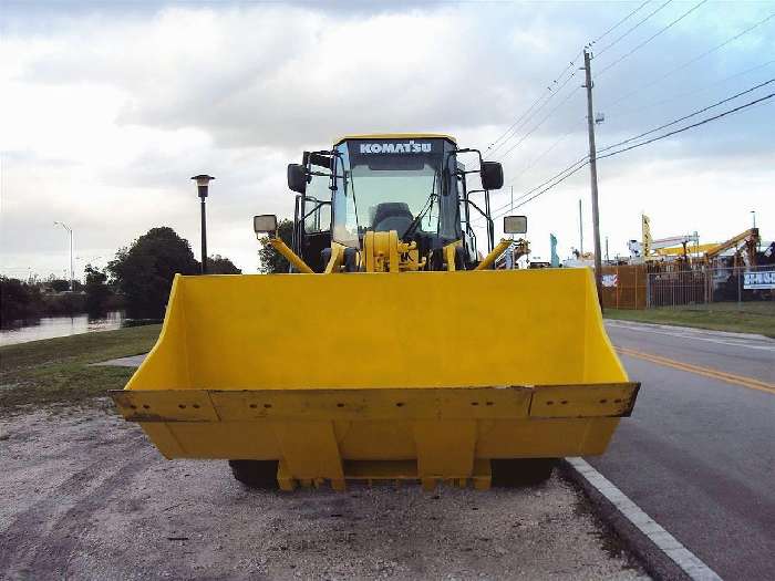 Cargadoras Sobre Ruedas Komatsu WA380  en optimas condiciones Ref.: 1336672954850115 No. 2