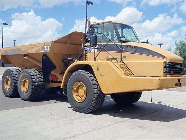 Off Road Truck Caterpillar 735