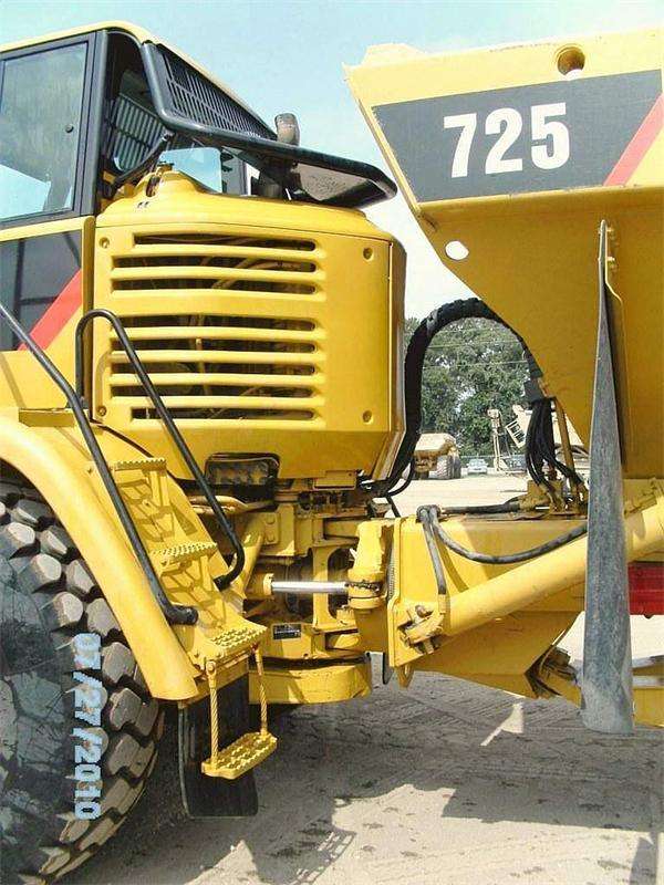 Camiones De Carga Caterpillar 725  en buenas condiciones Ref.: 1338411990847505 No. 4