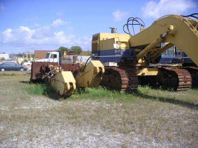 Hydraulic Excavator Komatsu PC650-3