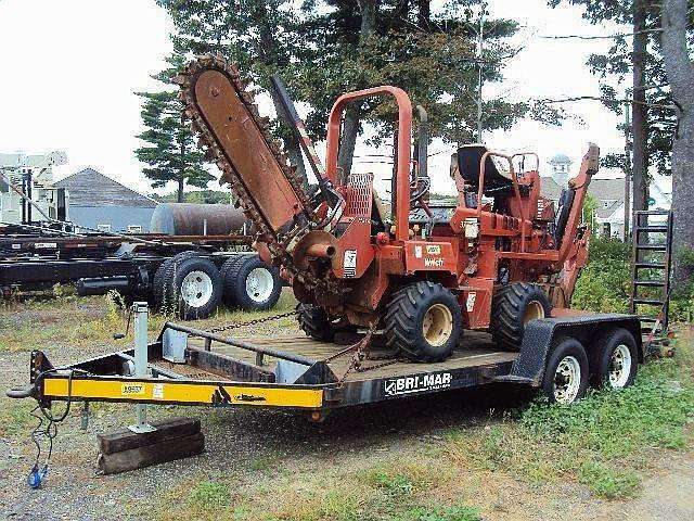 Trencher Ditch Witch 3700