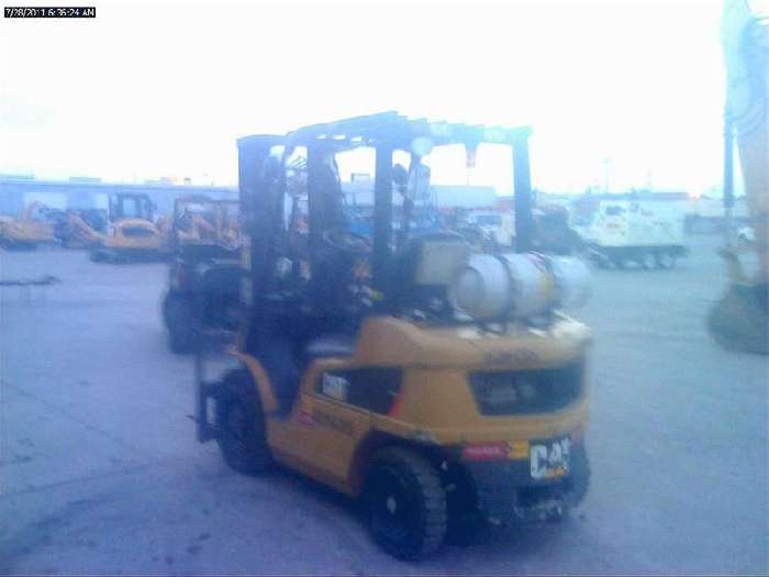 Montacargas Caterpillar P5000  en optimas condiciones Ref.: 1339714065344364 No. 3