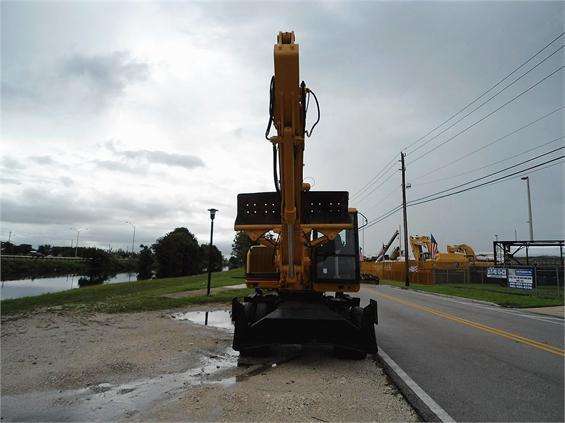 Excavadora Sobre Ruedas Caterpillar M318