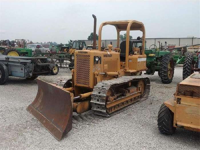 Dozers/tracks Dresser TD8G