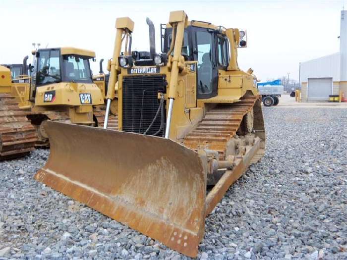 Dozers/tracks Caterpillar D6T