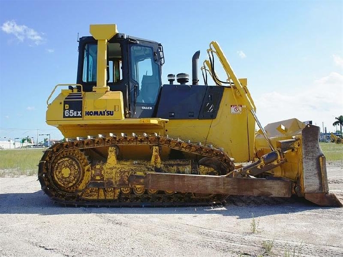 Tractores Sobre Orugas Komatsu D65EX  usada Ref.: 1344893757369538 No. 2