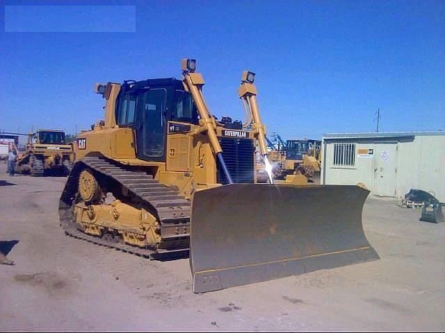 Dozers/tracks Caterpillar D6T