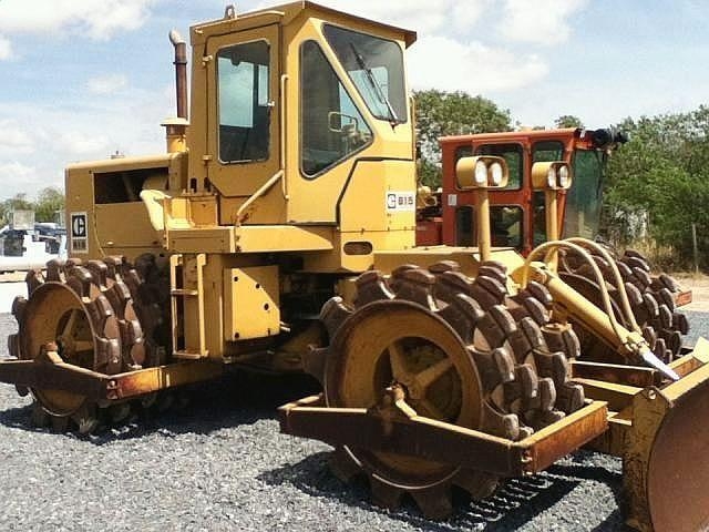 Compactadoras Suelos Y Rellenos Caterpillar 815