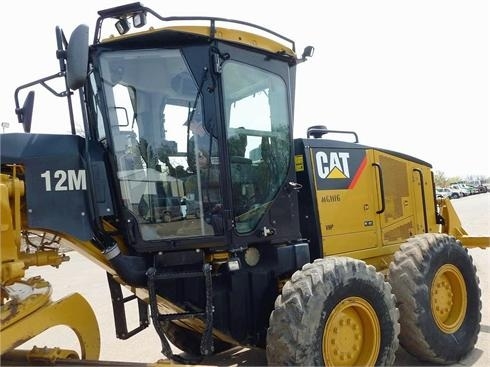 Motoconformadoras Caterpillar 12M  de medio uso en venta Ref.: 1349391427793258 No. 3