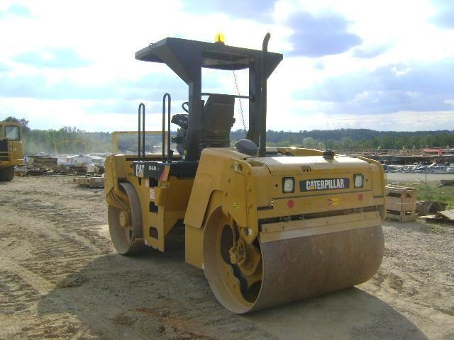 Compactadora Vibratoria Caterpillar CB-434D  seminueva en perfect Ref.: 1350420994102459 No. 2