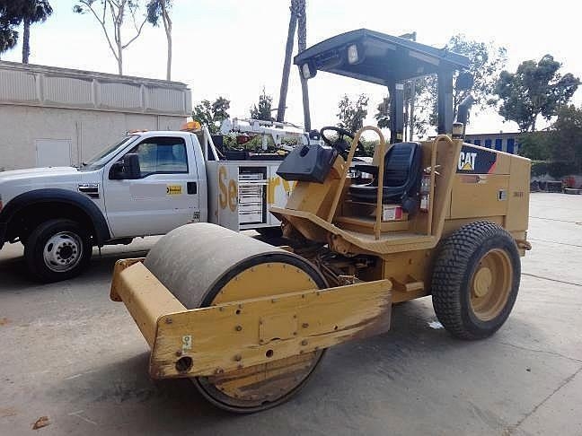 Vibratory Compactors Caterpillar CS-323 C