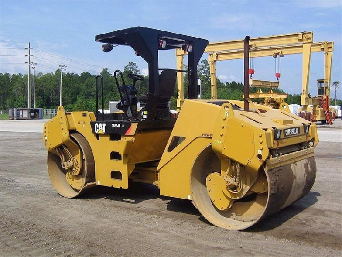 Vibratory Compactors Caterpillar CB-534D