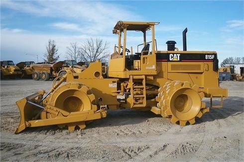 Compactadoras Suelos Y Rellenos Caterpillar 815F