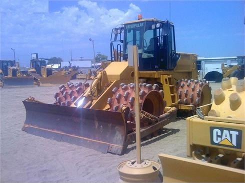 Compactadoras Suelos Y Rellenos Caterpillar 815F