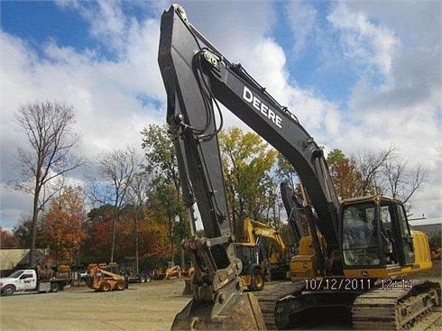 Hydraulic Excavator Deere 270D LC