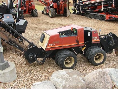 Trencher Ditch Witch 410SX