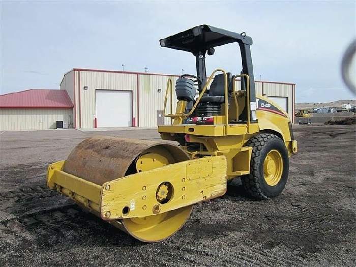 Compactadora Vibratoria Caterpillar CS-433E