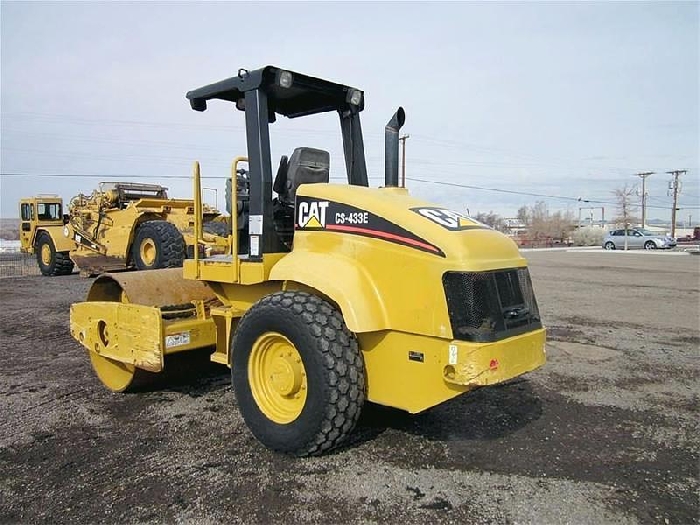 Compactadora Vibratoria Caterpillar CS-433E  de importacion a la Ref.: 1353707629919659 No. 2