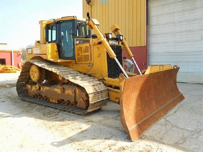 Dozers/tracks Caterpillar D6T