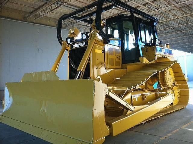 Dozers/tracks Caterpillar D6R