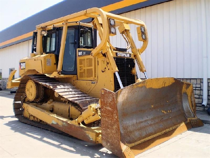 Dozers/tracks Caterpillar D6T